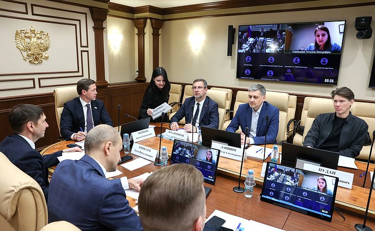 Круглый стол на тему «Совершенствование законодательства Российской Федерации в сфере защиты голоса и иных биометрических персональных данных»
