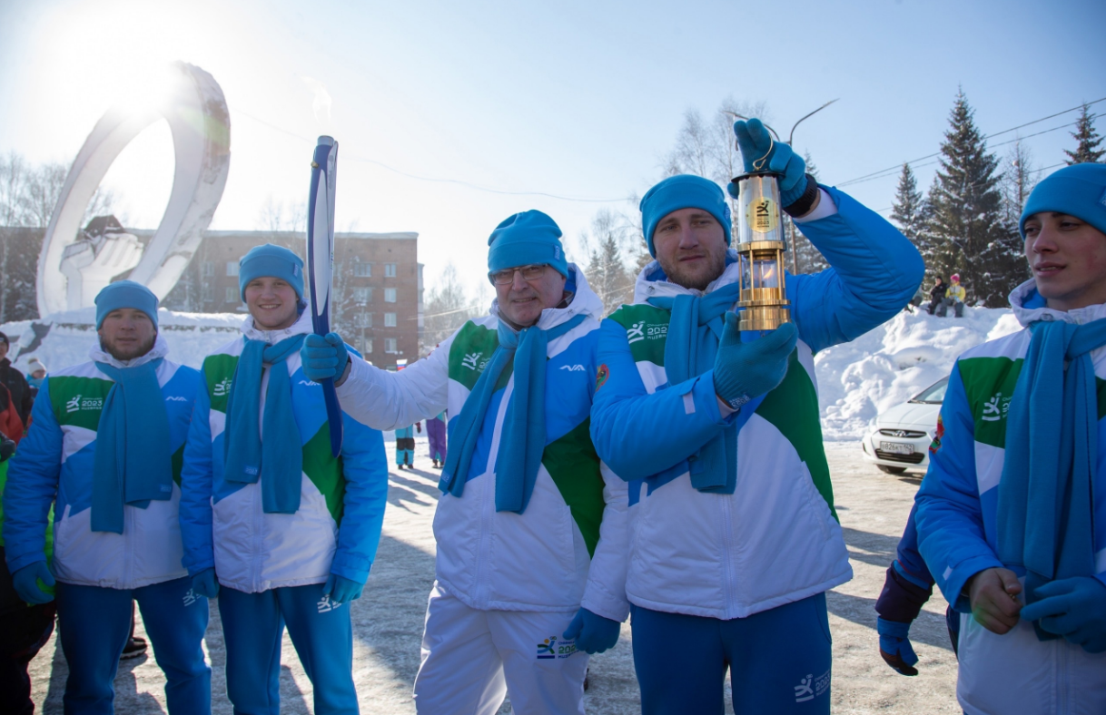 Зимние международные спортивные игры дети