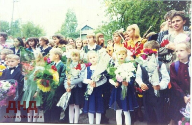 первоклассник в 2000 году. черномужская школа шарангского района сайт. сентябрь 1998. большерудкинская школа шарангского района. анучино 1 сентября 1998.