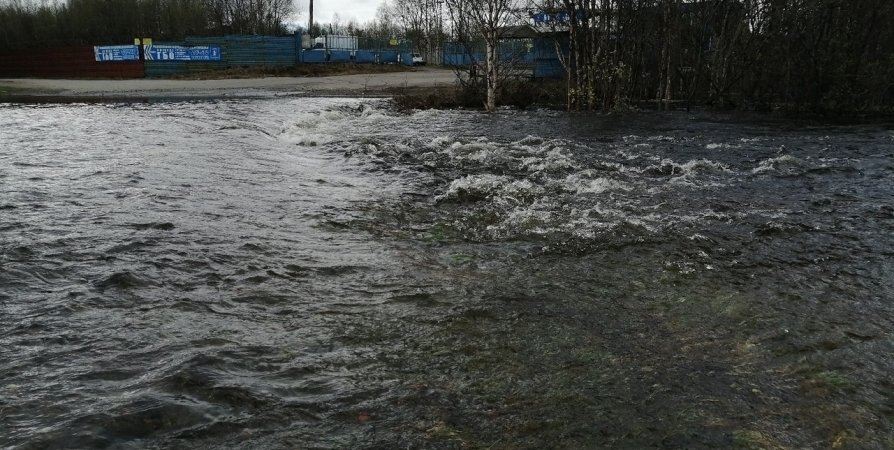 Максимальный уровень реки. Паводок реки это. Зоны подтопления Мурманска. Река роста Мурманск. Зона подтопления река Судогда.