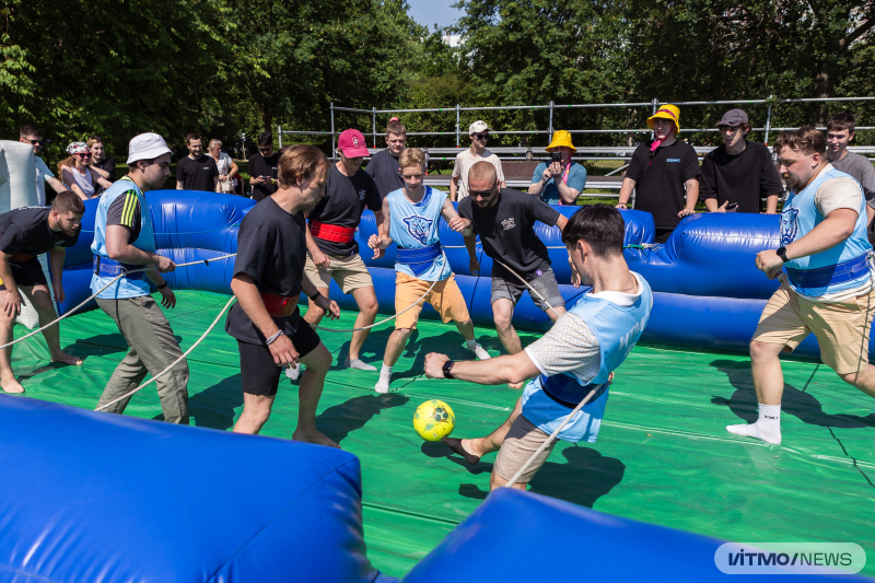 Турнир «Большем чем кикер» на ITMO Family Day. Фото: Дмитрий Григорьев / ITMO NEWS 