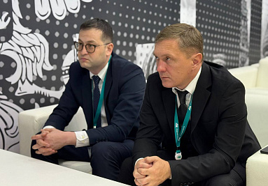 Директор АКИТ РФ проводит рабочие встречи с представителями регионов на полях KazanForum-2025