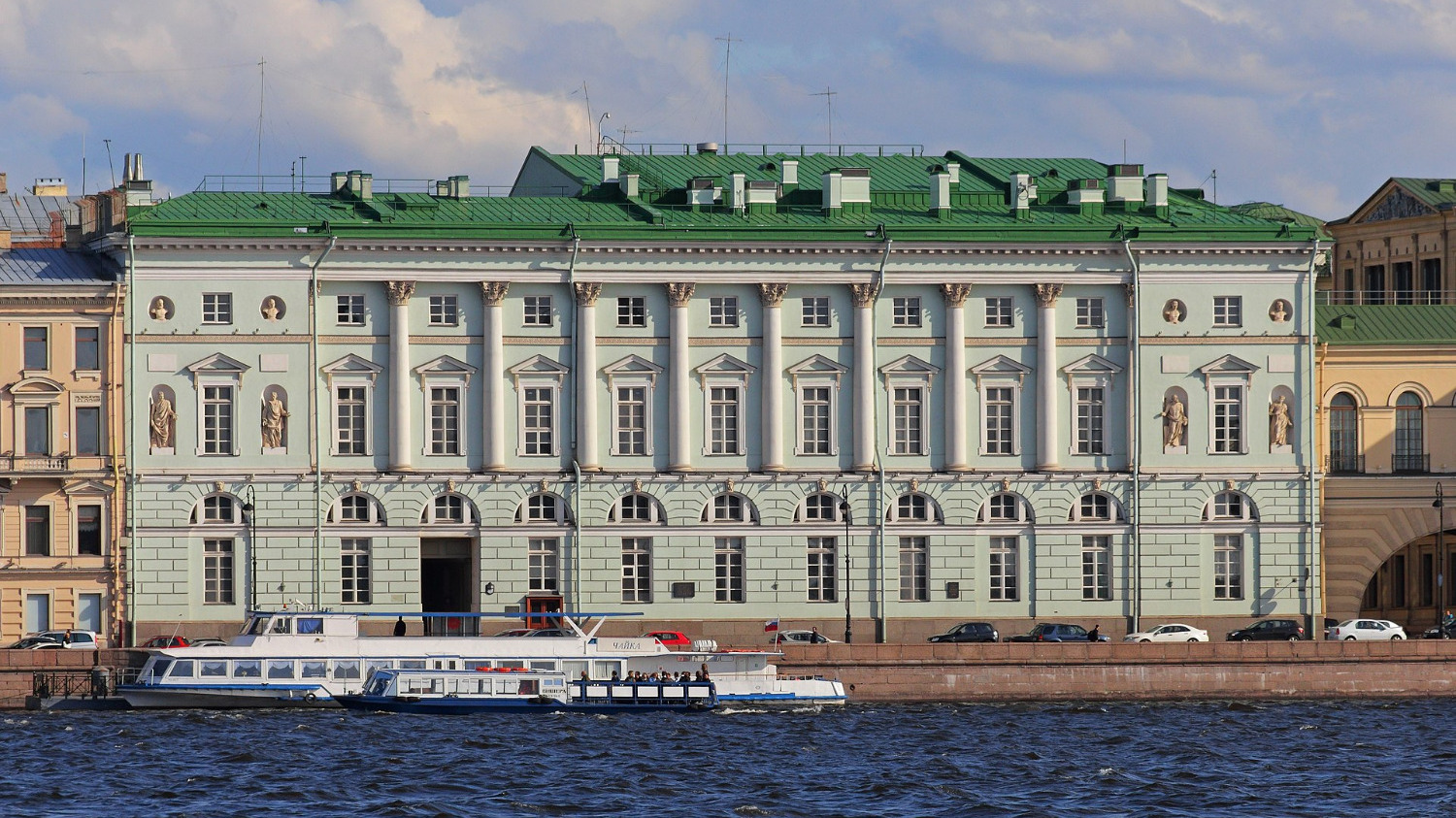 Эрмитажный театр в Санкт-Петербурге