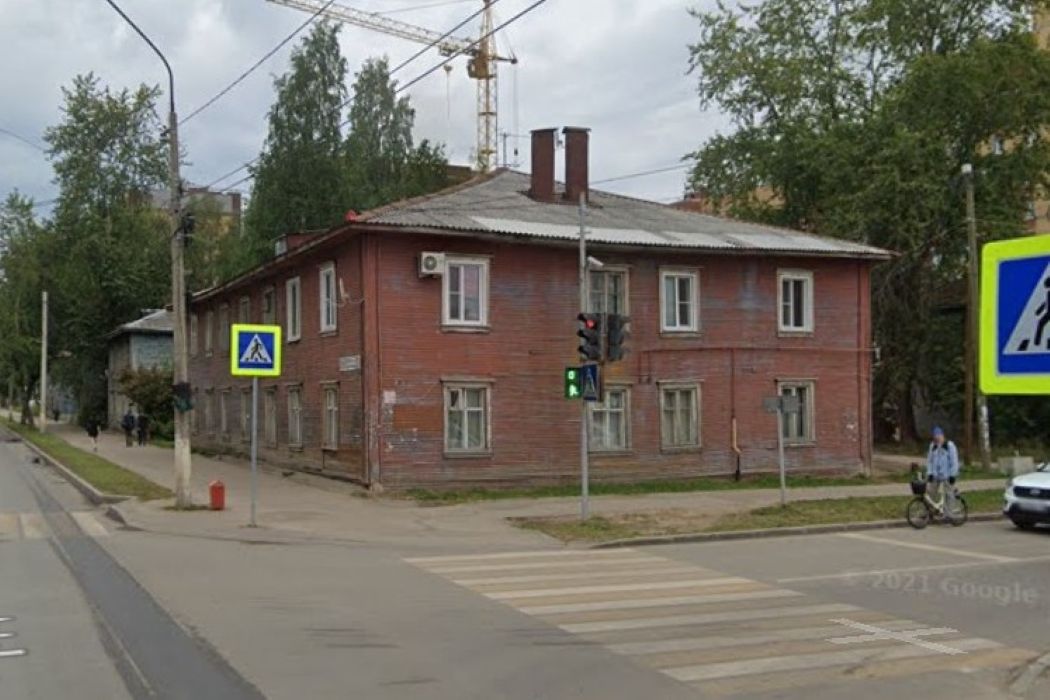 На улице Орджоникидзе в Сыктывкаре снесут деревянный дом