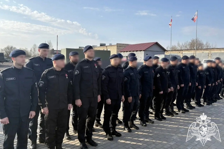 Начальник Управления Росгвардии по Смоленской области поздравил сотрудников СОБР 