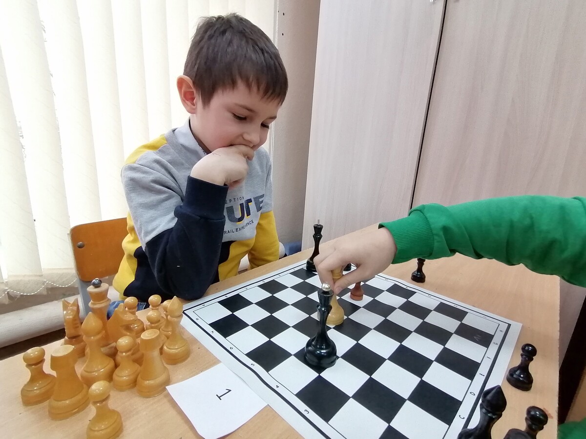 Учитель по шахматам для детей