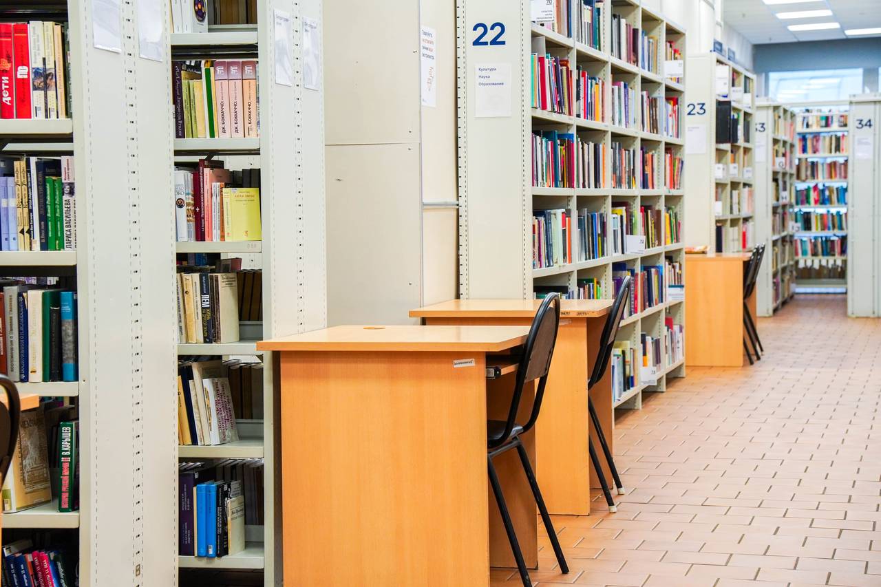 Заседание объединения «Чонгарский бульвар» состоится в библиотеке №148. Фото: Ксения Догонашева, «Вечерняя Москва»