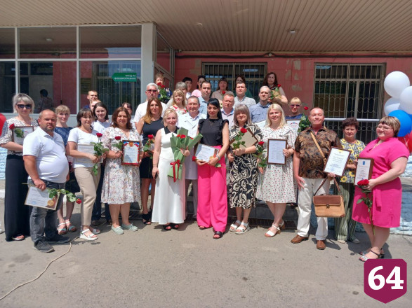 В канун Дня медработника саратовским пациентам пожелали здоровья 