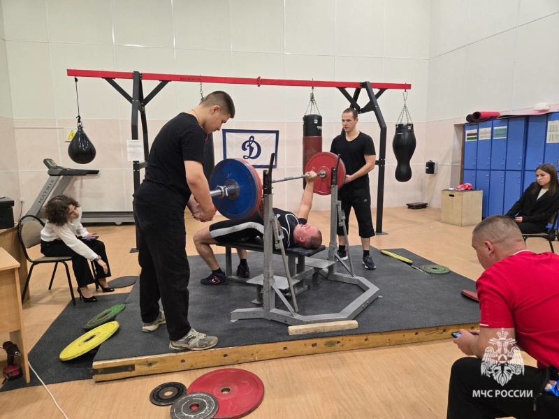 Соревнования по пауэрлифтингу