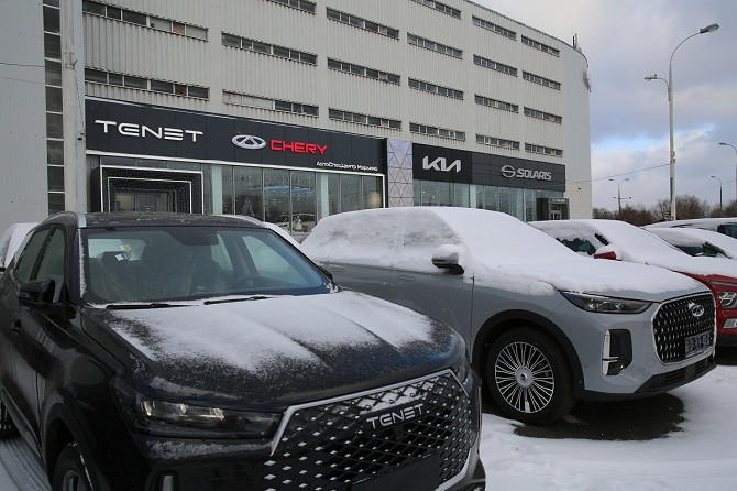 Автодилеры дали прогноз продаж на январь 2026 года