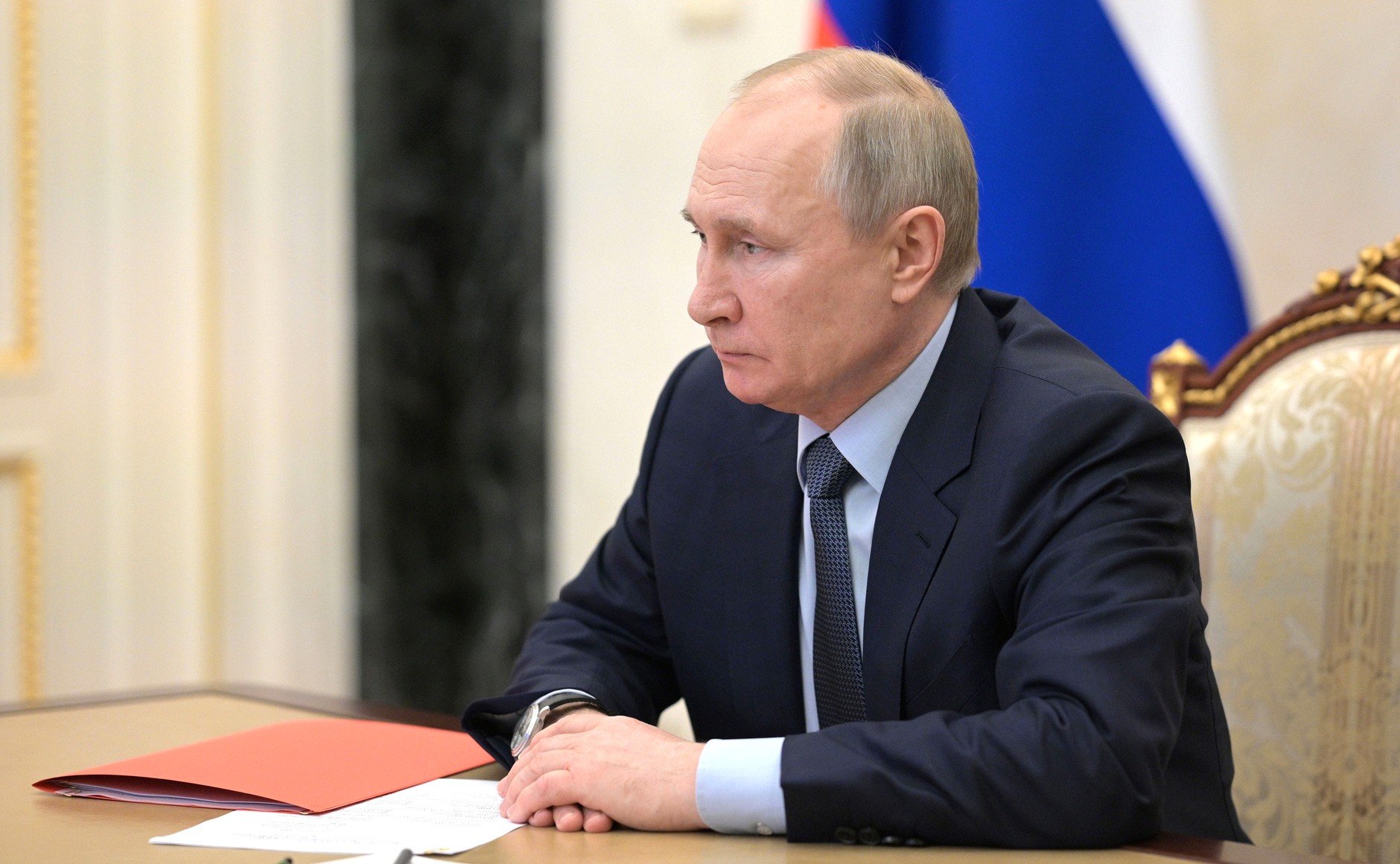 Путин