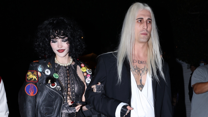 Фото: в чем были звезды на Хеллоуин в 2025 году