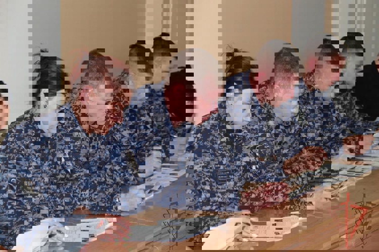 В Новосибирской области военнослужащие и сотрудники Росгвардии приняли участие в патриотической акции «Диктант Победы»