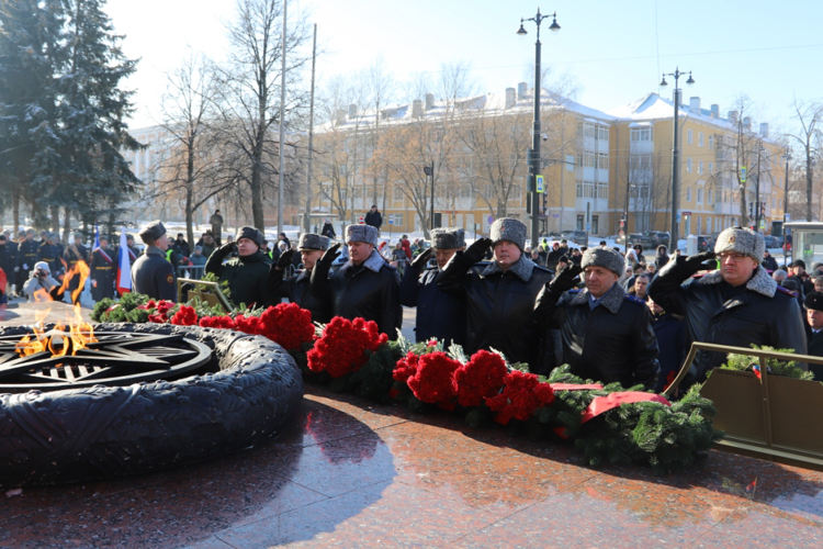 Начальник Управления Росгвардии по Пермскому краю принял участие в церемонии возложения цветов