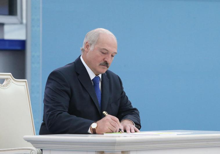 Лукашенко одобрил правки в соглашение России и Беларуси по взысканию алиментов