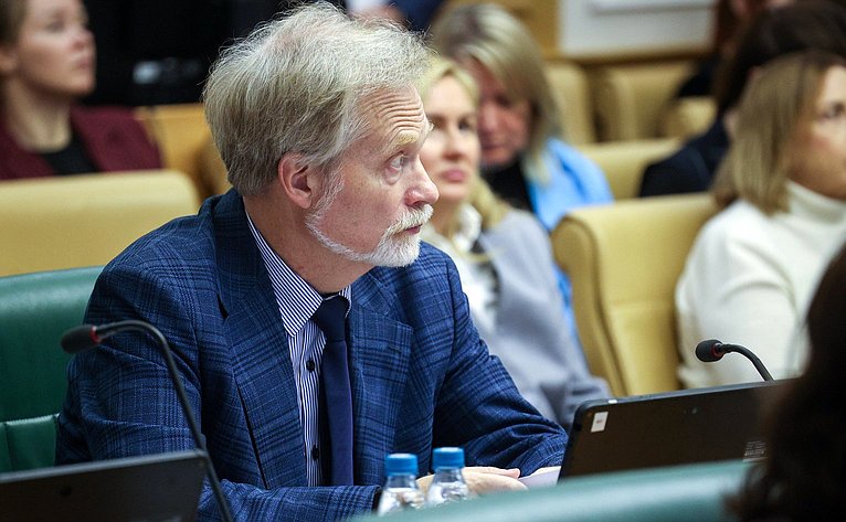 Заседание Совета по вопросам развития Дальнего Востока, Арктики и Антарктики на тему «Правовое регулирование вопросов обращения с отходами производства и потребления в населенных пунктах Арктики»