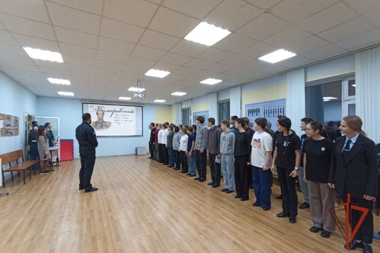 Росгвардия в Томской области чествует Героев Отечества