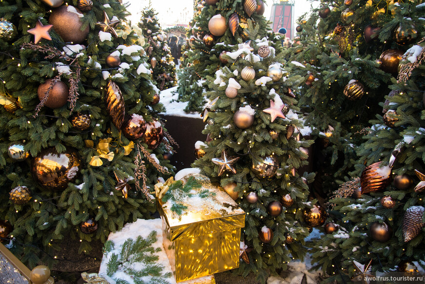 Новогодняя снежная Москва