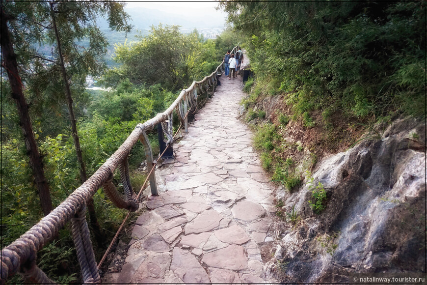 Водный город Губэй и Великая китайская стена