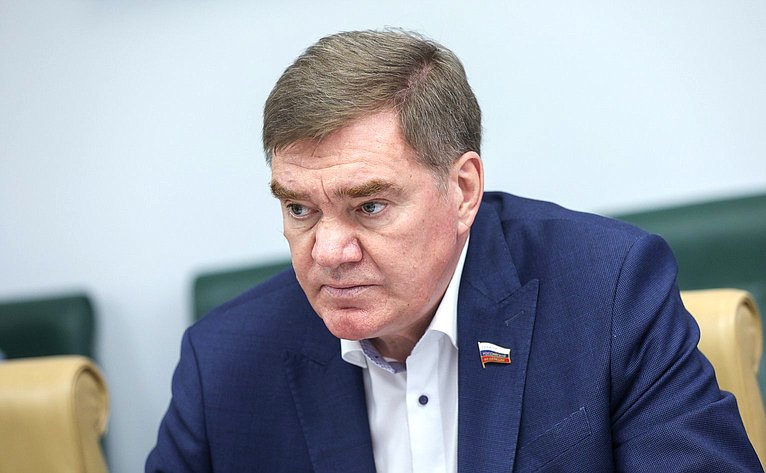 Александр Савин