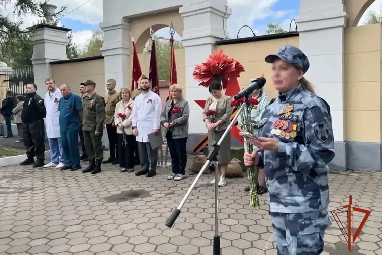 Сотрудники ОМОН Росгвардии поддержали патриотическую акцию «Эстафета Памяти» (ВИДЕО)