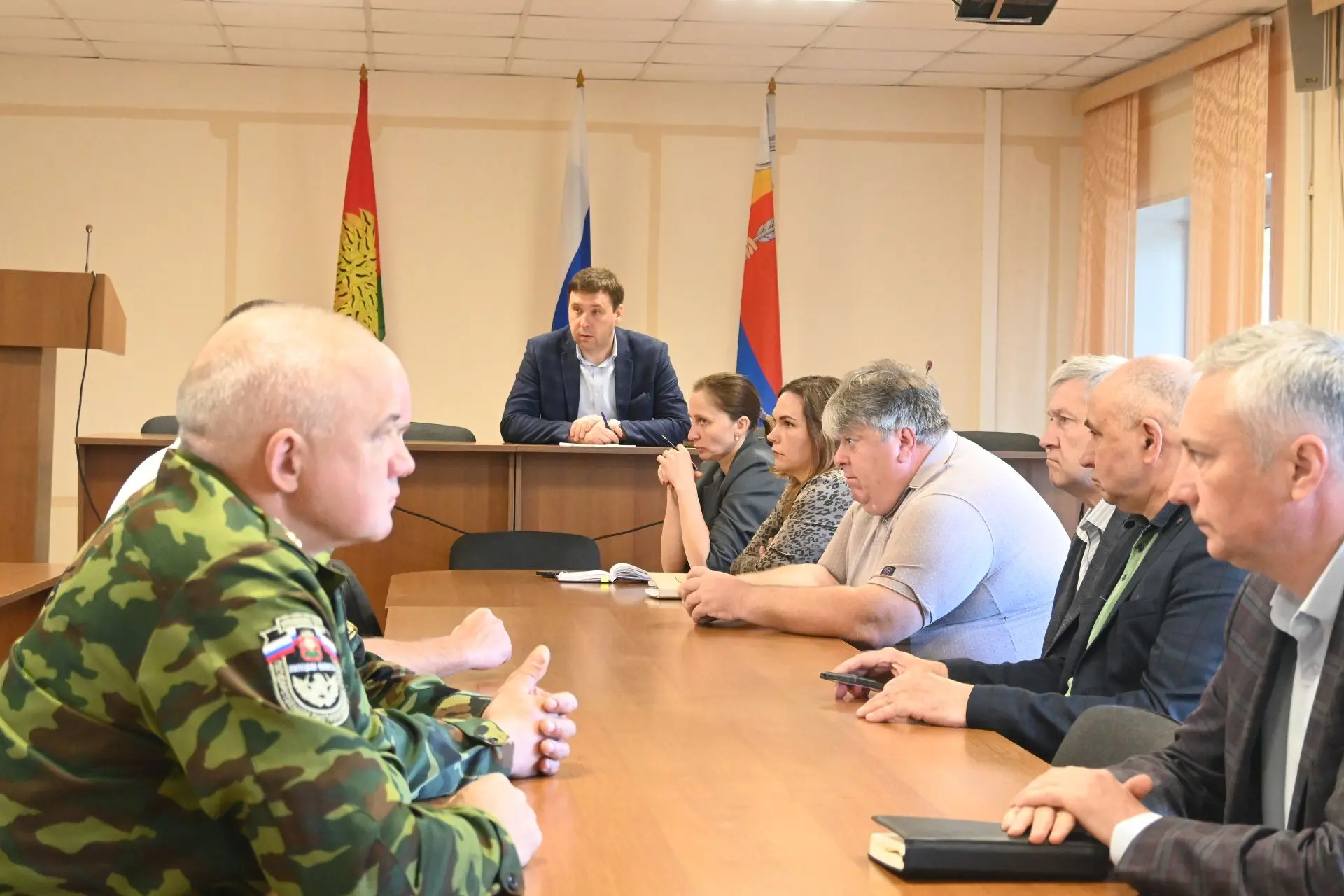 Беспилотник врезался в дерево в Долгоруковском округе Липецкой области