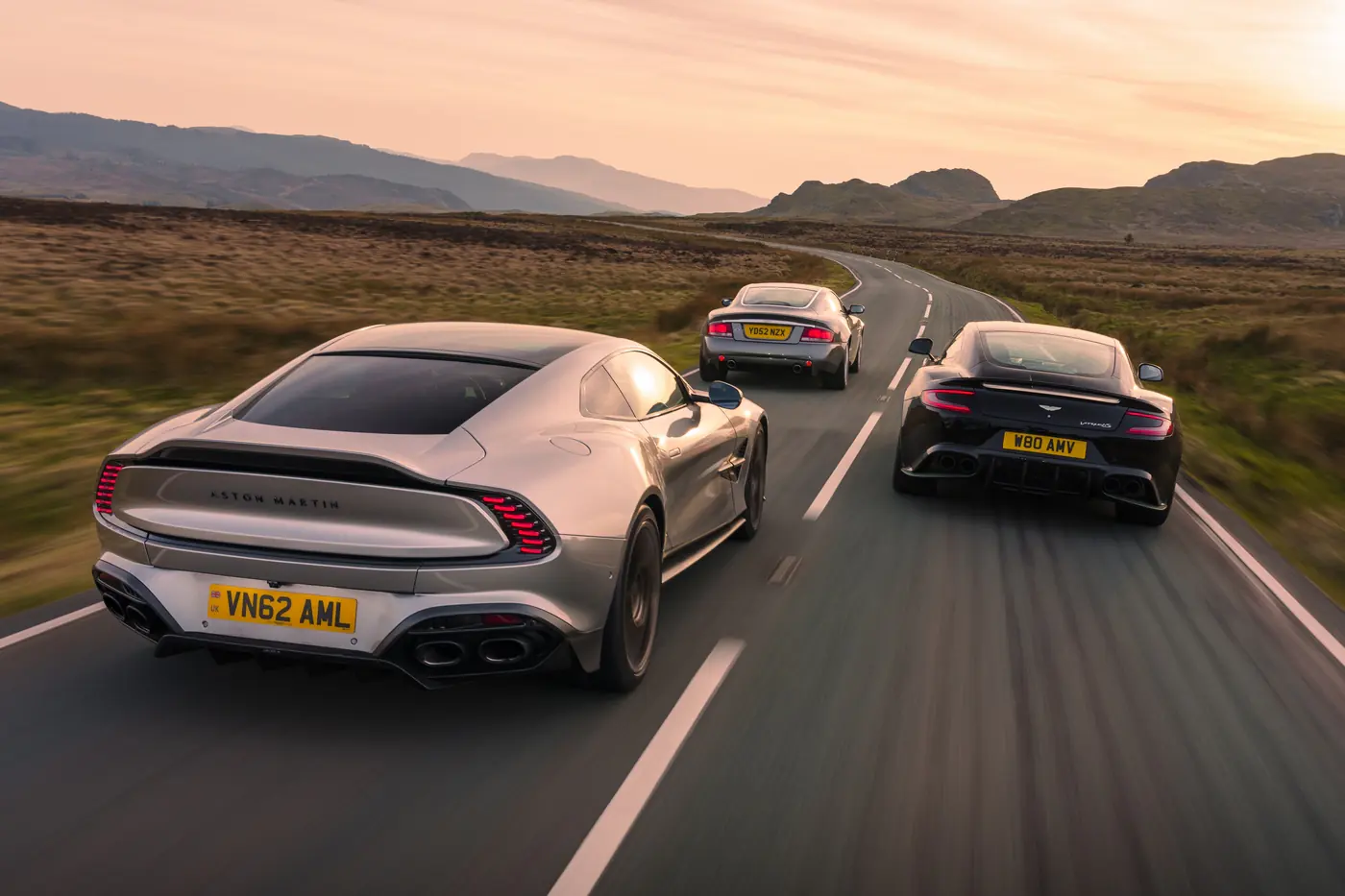 Три поколения победителей: четвертьвековой юбилей Aston Martin Vanquish