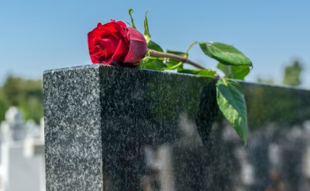 В Москве проходит прощание с экс-министром транспорта Романом Старовойтом