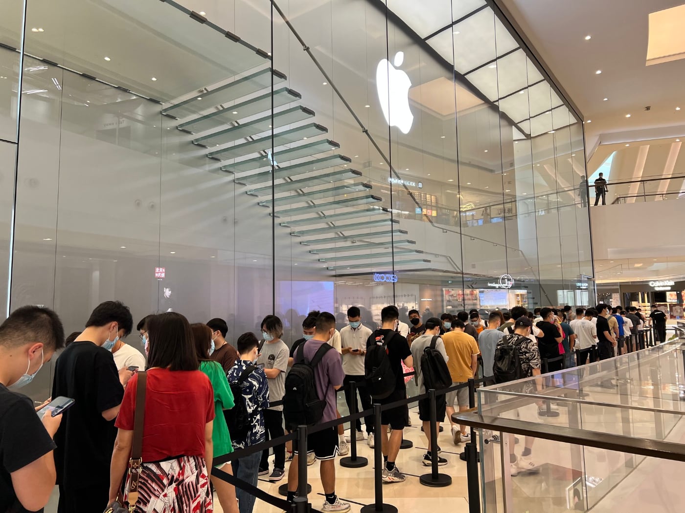 айфон 14 в дубае. Iphone 14 pro. дубайский айфон. айфоны на дубайский рынок. магазин apple в дубае.