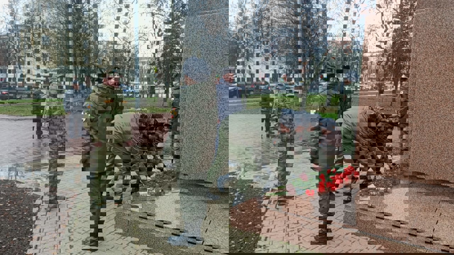 Росгвардейцы почтили память коллег, погибших при выполнении служебного долга