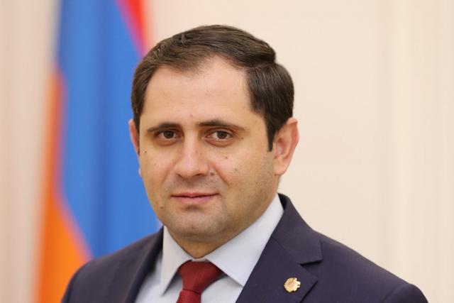 Сурен Папикян