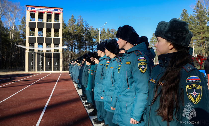 Новая учебно-тренировочная башня МЧС открыта в Благовещенске к 35-летию ведомства - gtrkamur.ru