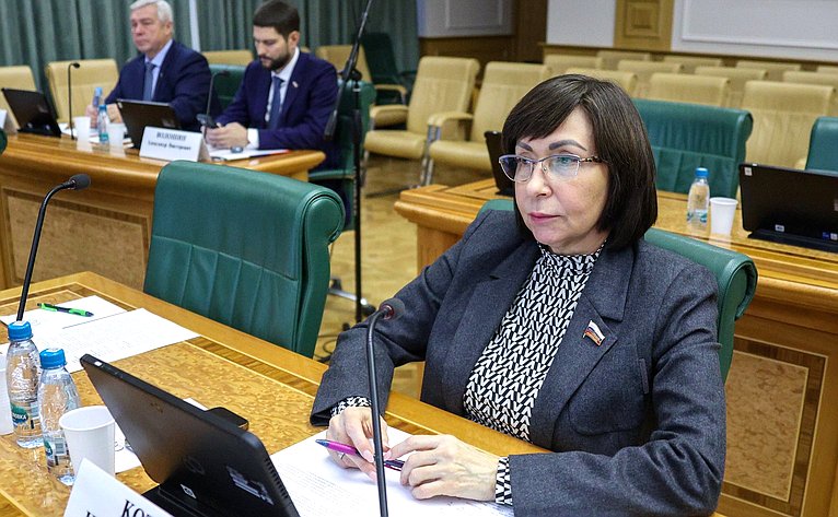 Наталья Котова