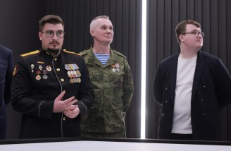 Сегодня в Челябинской области в рамках первого форума Единой России «Есть результат!» работает секретарь Генсовета партии Владимир Якушев. Автор фото - Наиль Фаттахов 