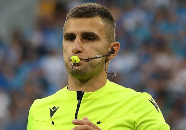 Судья алексей сухой люберцы. Алексей сухой арбитр. Алексей николаев арбитр. Алексей сухой. Алексей сухой арбитр локомотив.