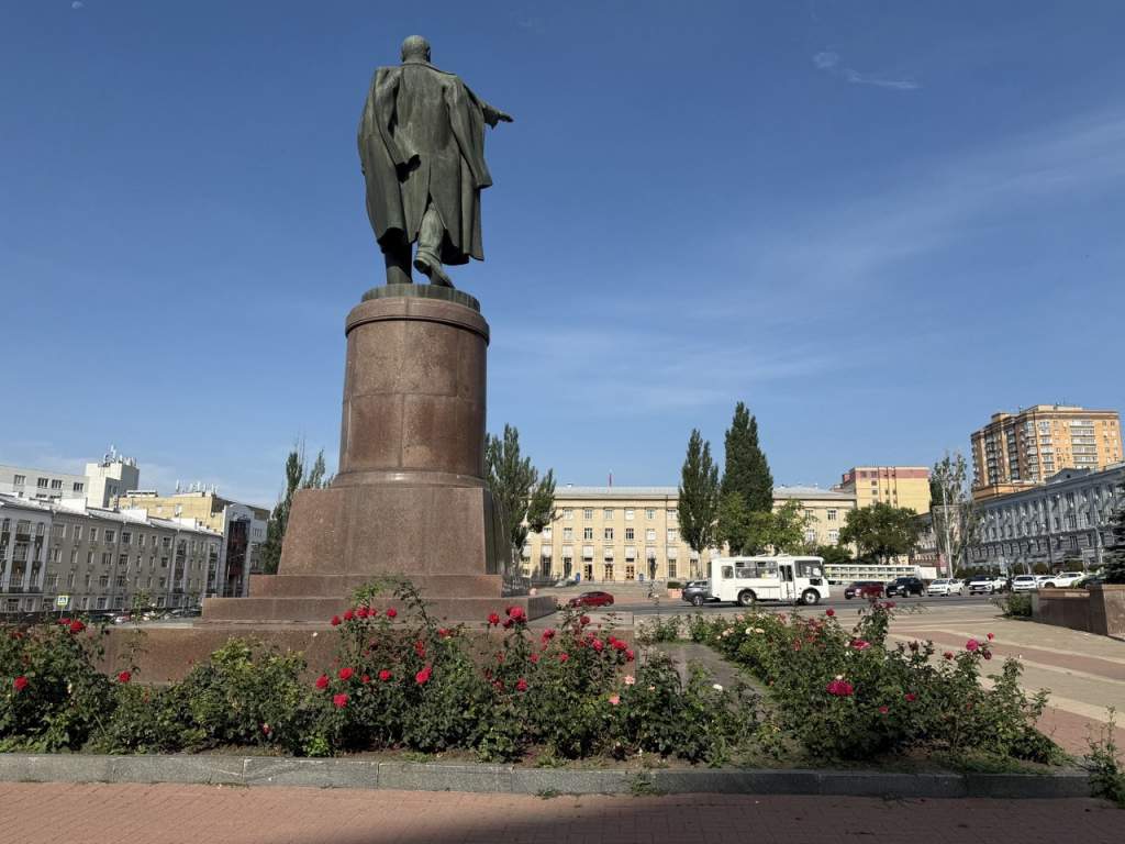 Руководитель партии пенсионеров предложил Хинштейну новые меры поддержки курян