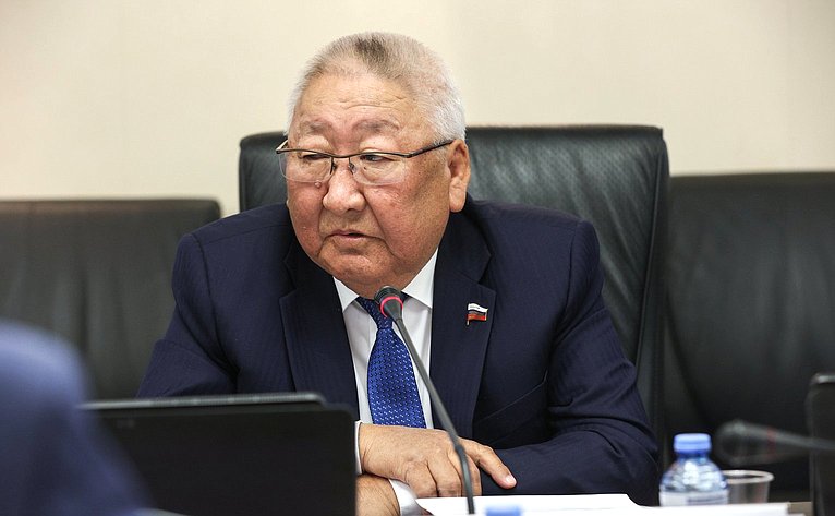 Егор Борисов назвал Александра Иванова* обиженным и призвал его раскаяться, «попросив прощения у своего народа»