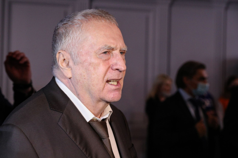 Юрист раскрыл шансы племянниц Жириновского оспорить наследство