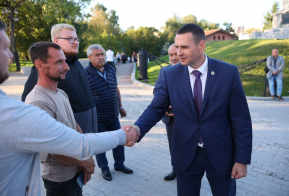 Амурский утес – место для людей: Дмитрий Демешин осмотрел памятник культуры после реконструкции