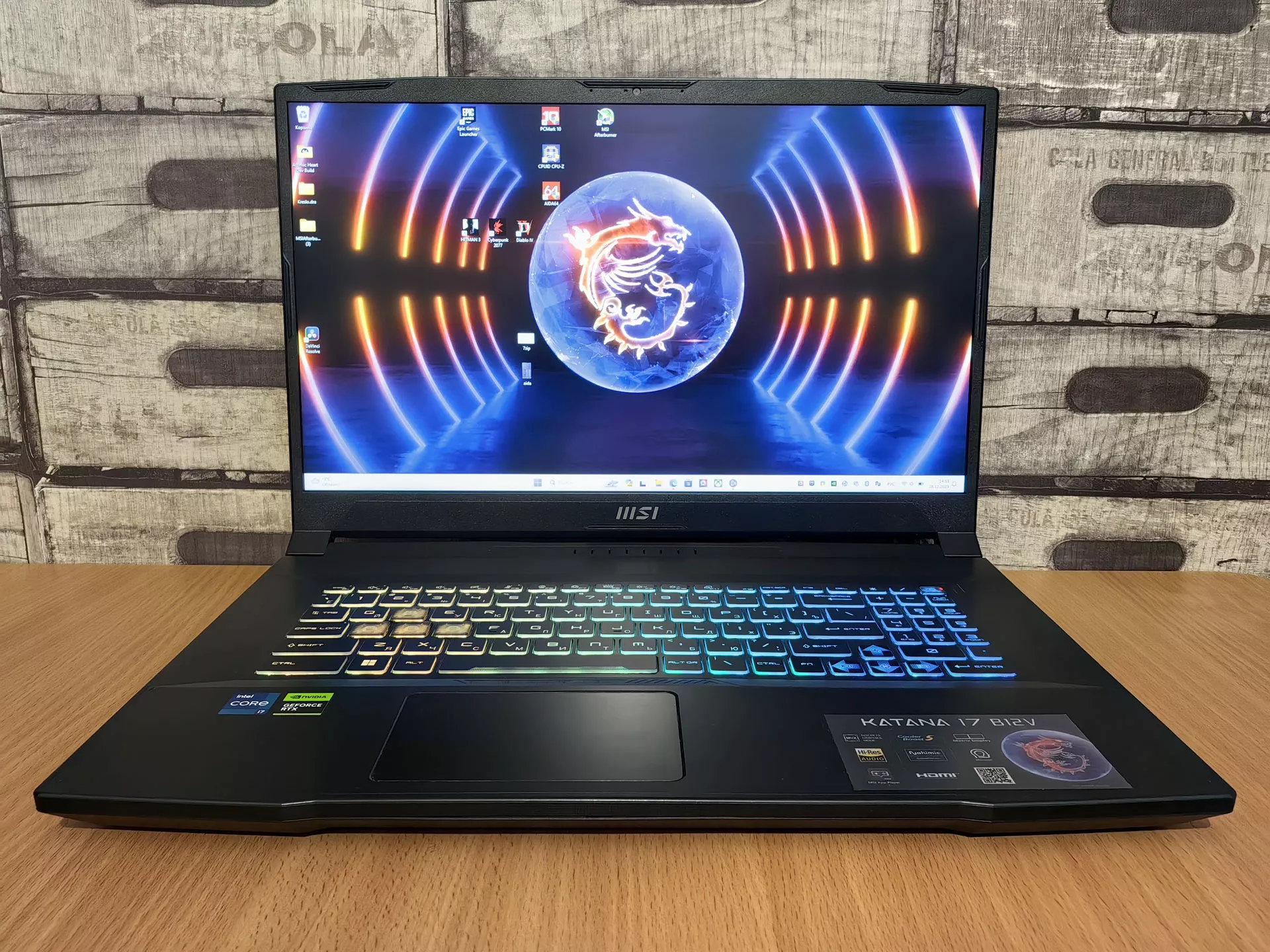 Обзор игрового ноутбука MSI Katana 17 B12VGK-274RU
