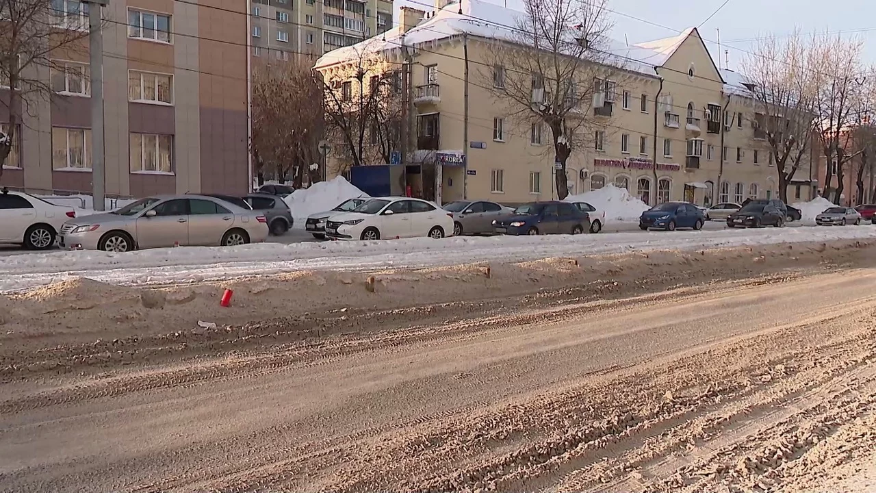 Чиновники в Челябинске проверили уборку самых заснеженных улиц