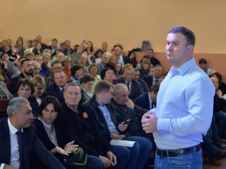 Виталий Хоценко ответил на вопросы жителей Саргатского района