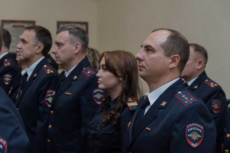 Представители Росгвардии приняли участие в торжественных мероприятиях в День сотрудника органов внутренних дел
