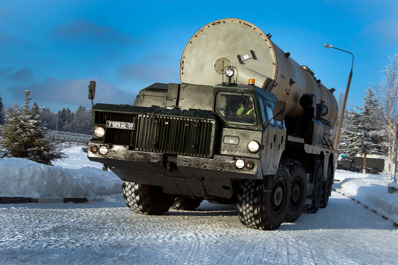 Транспортно-установочный агрегат 5Т92 комплекса противоракетной обороны А-135.