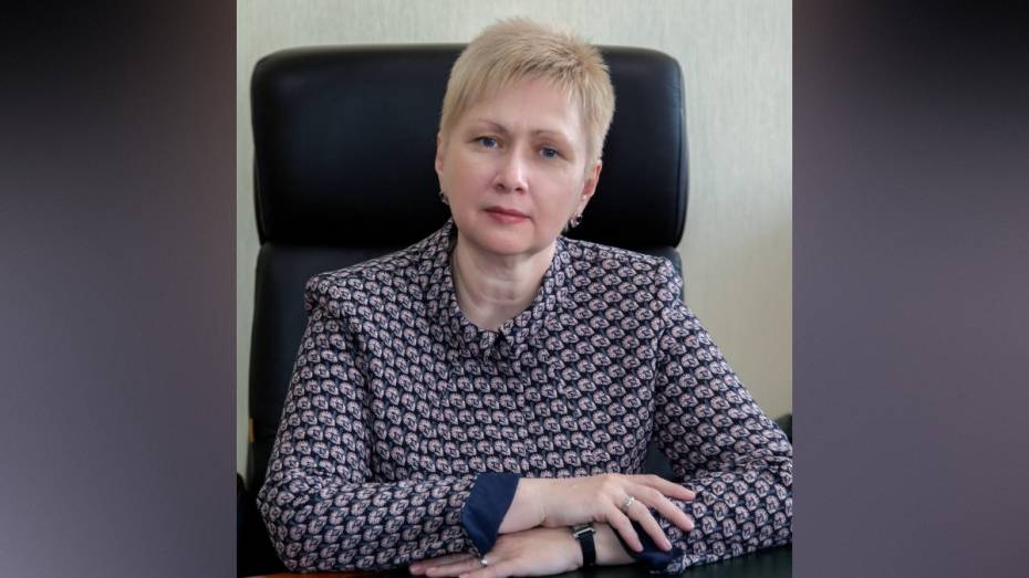 Губернатор Александр Гусев поздравил с днем рождения председателя Воронежского областного суда Викторию Калюжную