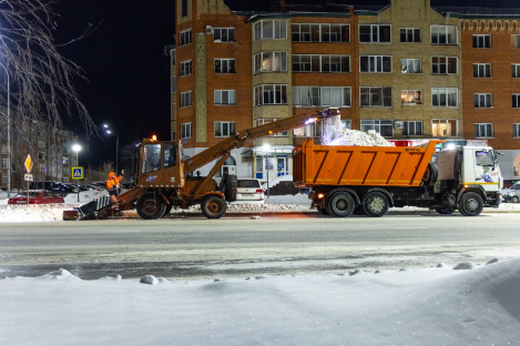 В зимний период хантымансийцы часто поднимают вопрос об уборке и вывозе снега 