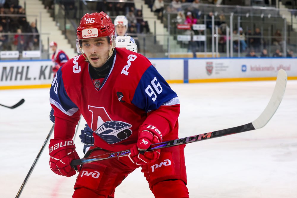 Форвард «Локо» рассказал, чем ему нравится Овечкин