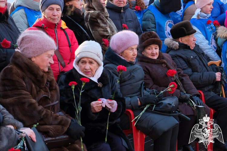 Росгвардейцы приняли участие в митинге, посвященном Дню защитника Отечества