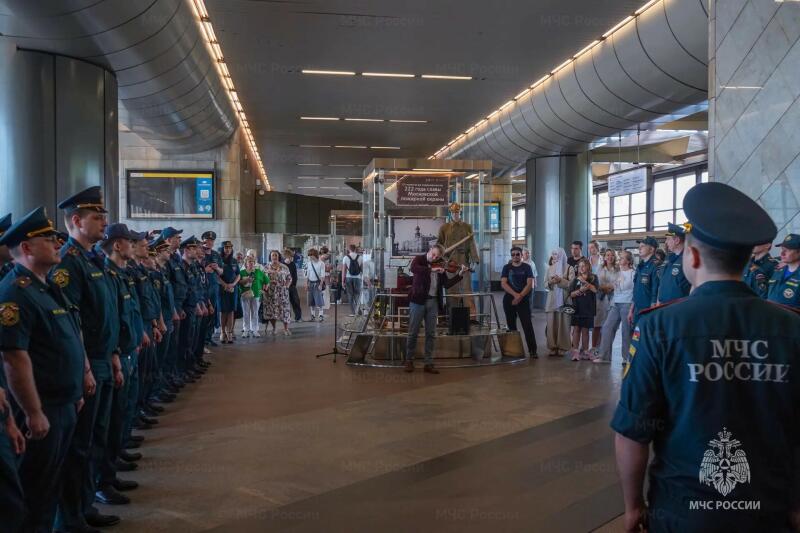 222 года славы Московской пожарной охраны: открытие выставки на станции метро «Воробьевы горы»