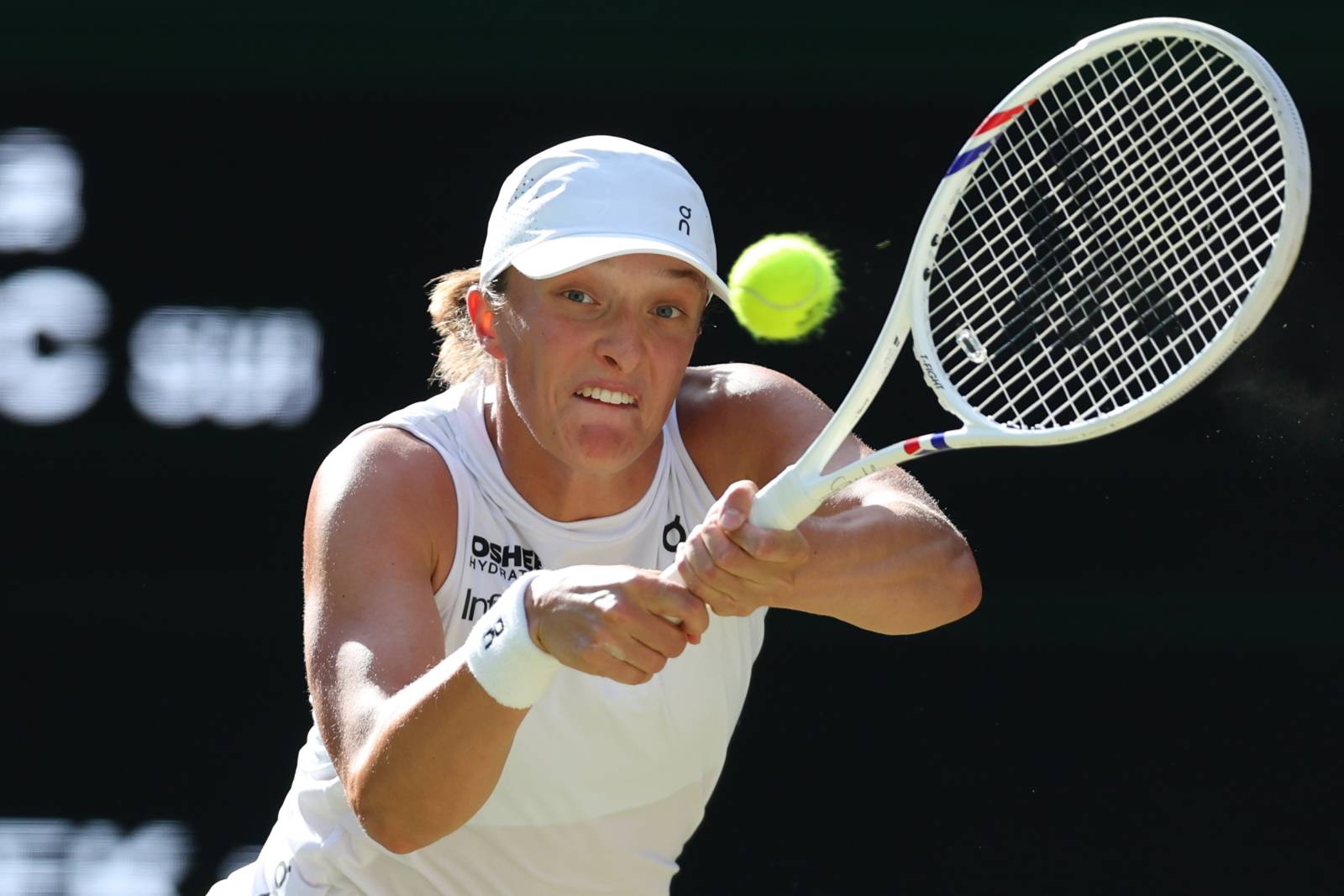 Швёнтек не без труда вышла в третий круг турнира WTA 1000 в Риме
